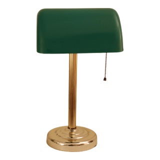 Vintage Ministerial Art Deco Style Brass Banker's Desk Lamp With Emerald Green Shade For Sale