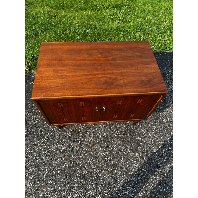Lane Furniture Mid Century Lane Acclaim Record Cabinet Dove Detail For Sale - Image 4 of 11