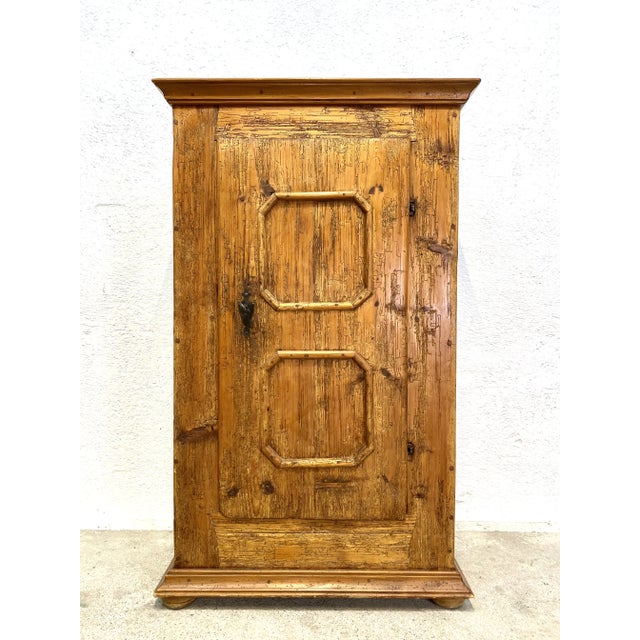 Wardrobe with Patina, Bavaria, 18th Century For Sale - Image 4 of 12