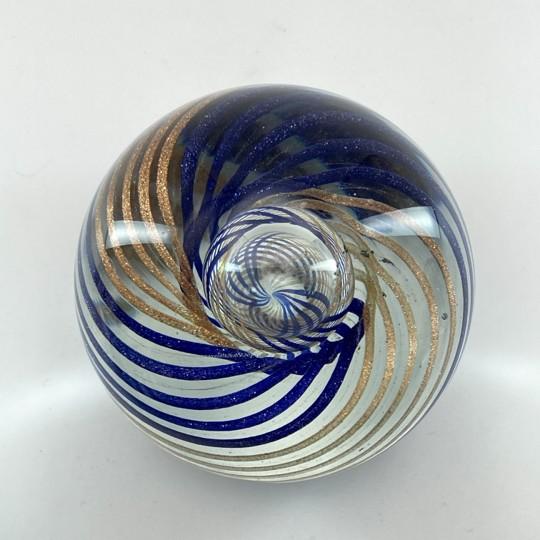 Stunning and intricate Murano art glass paperweight from E&R Golden Crown (Italy). This piece features a cobalt and gold...