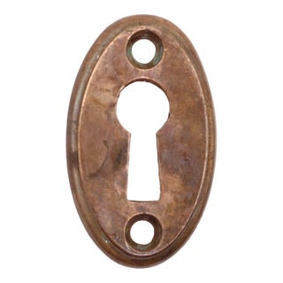 Yale & Towne Vintage 1.5 In. Brass Oval Keyhole Cover Plate For Sale