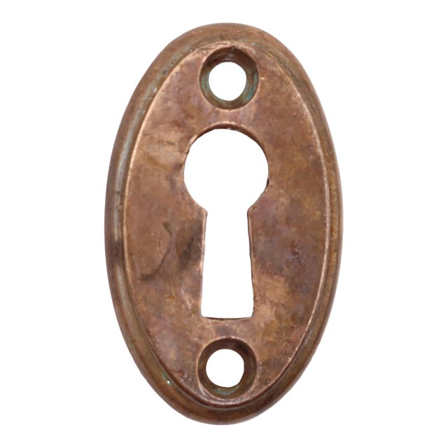Yale & Towne Vintage 1.5 In. Brass Oval Keyhole Cover Plate For Sale
