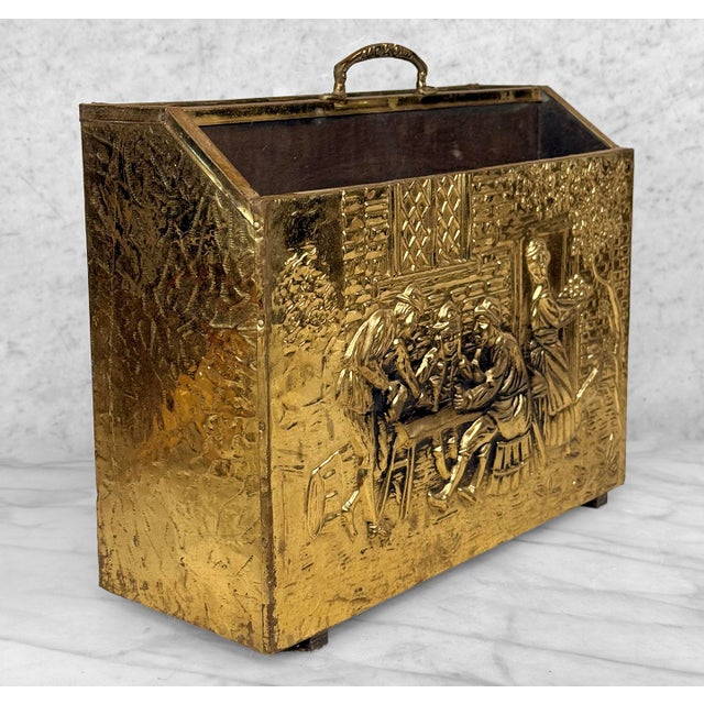 English Vintage Traditional English Brass Repousse Magazine Rack Record Stand Caddy For Sale - Image 3 of 9