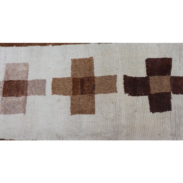 Vintage Turkish Tulu Runner With Ivory Field and Layered Brown Cross Motifs For Sale In Atlanta - Image 6 of 12