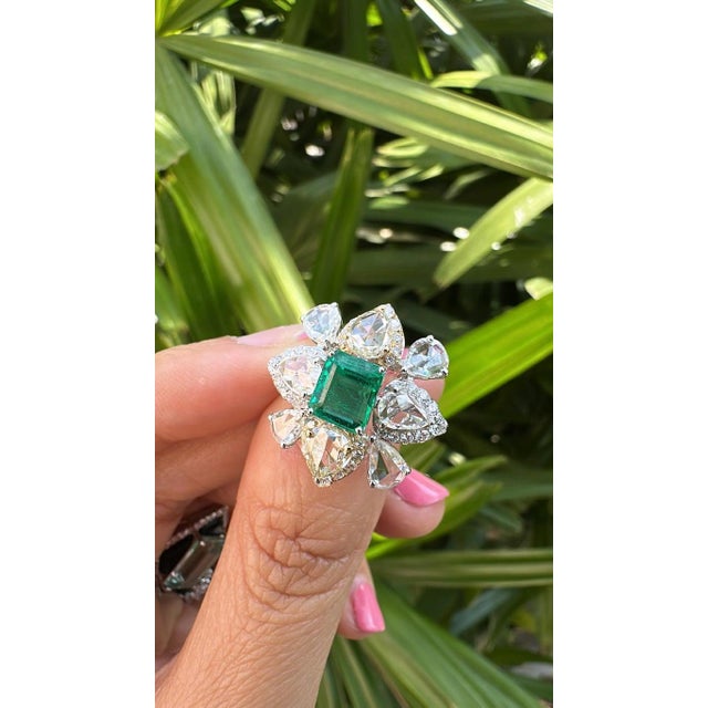 Set in 18k Gold, 1.52 Carats Zambian Emerald & Rose Cut Diamonds Engagement Ring, Us Size 6 For Sale - Image 12 of 13