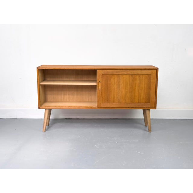1960s Danish Oak Cabinet from Brouer, 1960s For Sale - Image 5 of 18