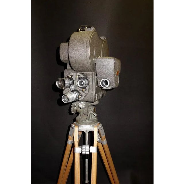 Circa 1947 Bach Auricon 16mm Factory Correct Newsreel Motion Picture Camera For Sale - Image 10 of 10