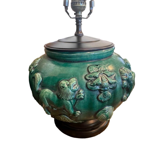 Mid-Century Modern Pair of Antique Jade and Emerald Green Chinese Majolica Ceramic Lamps For Sale - Image 3 of 6