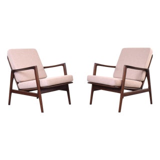 Mid-Century Stefan Lounge Chairs, 1960s, Set of 2 For Sale