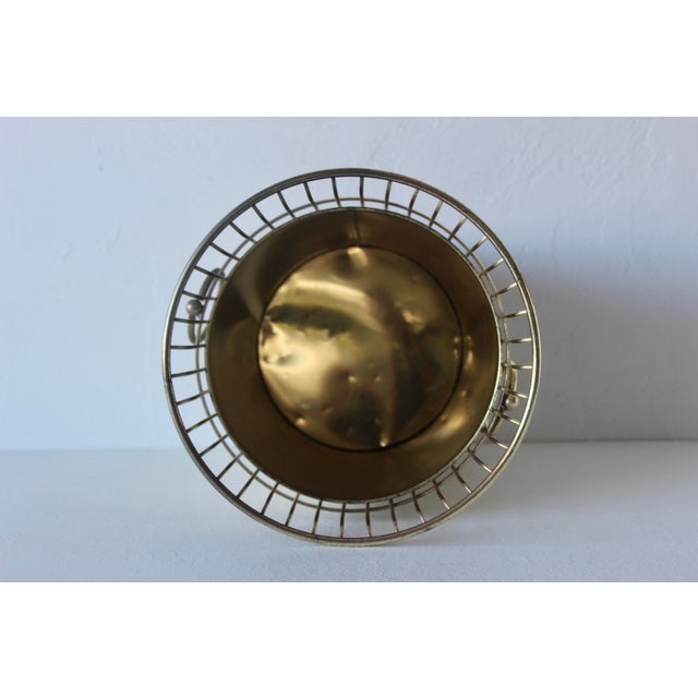 1960s Gold Wire Hoop Handled Wastebasket Vintage Hollywood Regency Wastebasket For Sale - Image 9 of 14