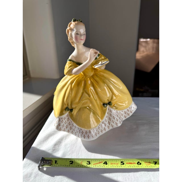 1959 Royal Doulton Figurine ~ "The Last Waltz" ~ Hn 2315 For Sale - Image 10 of 12