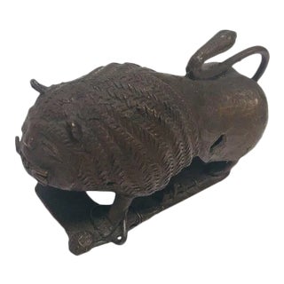 Antique Seljuk-Style Islamic Cast Bronze Lion With Prey Figure, Circa 1900 For Sale