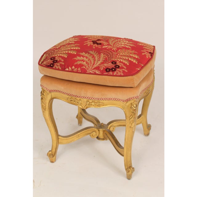 French Louis XV Style Gilt Wood Bench For Sale - Image 3 of 11