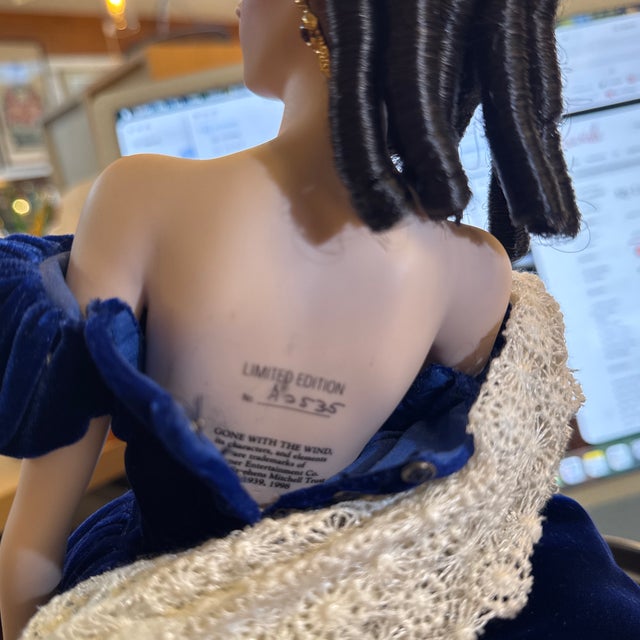 Circa 1998 Franklin Mint "Scarlett's Portrait" Doll For Sale - Image 12 of 12