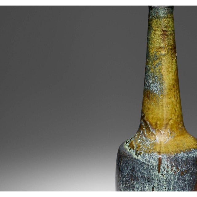 Otto Natzler and Gertrud Natzler Long-Necked Cylindrical Bottle With Lip, 1967 For Sale - Image 4 of 6