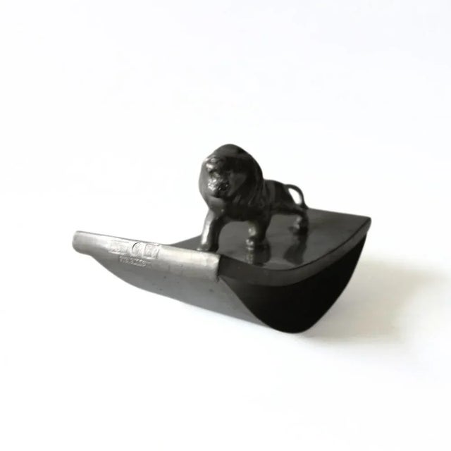 Antique Art Deco Ink Absorbent holder in Pewter/Tin with a Lion handle. Stamped SVENSKT TENN F8 from Sweden early 1900s....