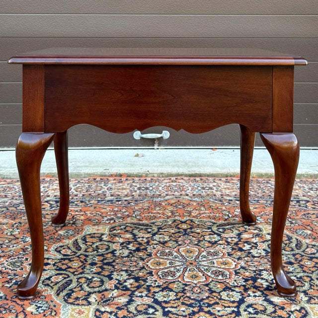 Vintage Thomasville Collectors Cherry Queen Anne 1 Drawer Side Table For Sale In Philadelphia - Image 6 of 15