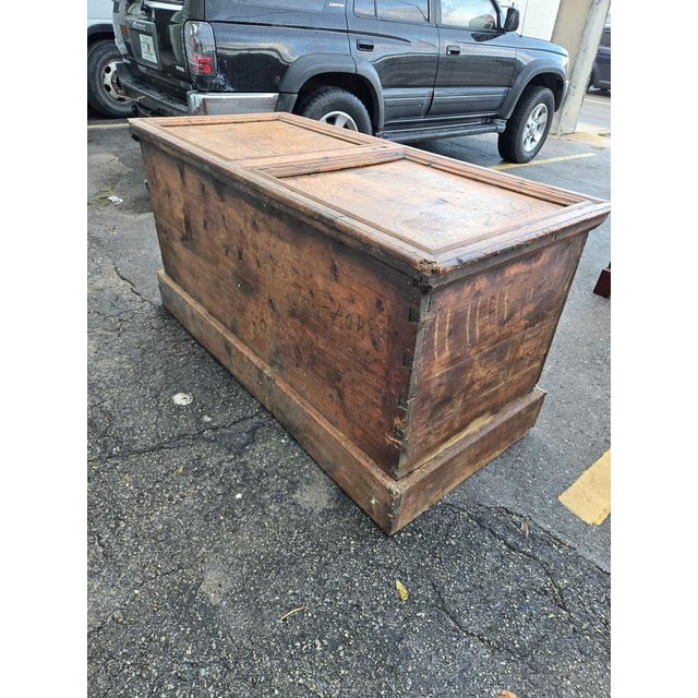 18th Century Austrian / German Stenciled Sockeltruhe Wedding Chest For Sale - Image 10 of 16