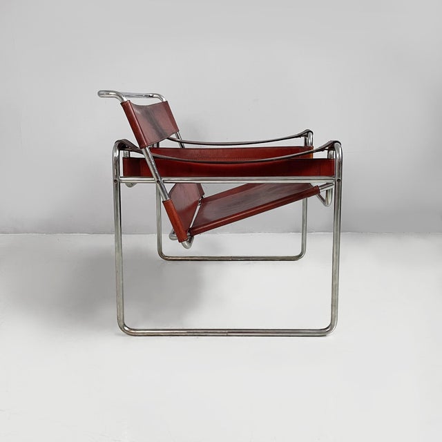 Italian Modern Burgundy Leather Wassily Armchair by Marcel Breuer for Gavina, 1960s For Sale - Image 3 of 18