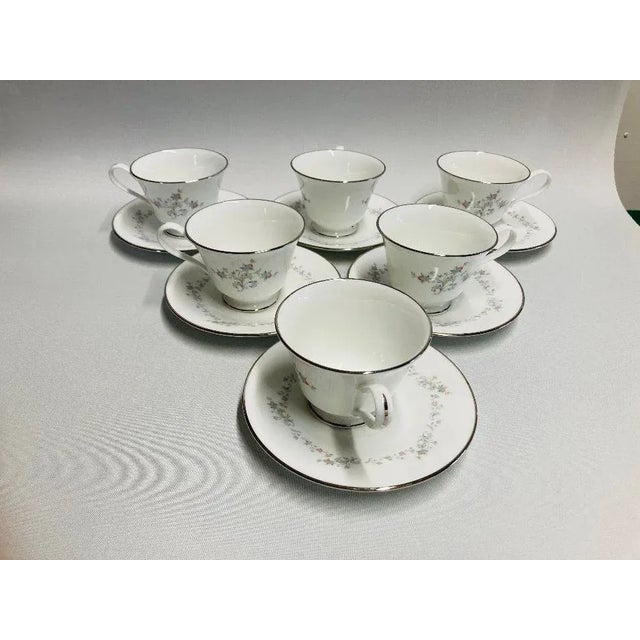 1970s Vintage Oxford Bone China "Windflower" Cups & Saucers 12 Pieces Set For Sale - Image 5 of 5
