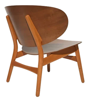 Shell Chair by Hans Wegner in Walnut and Beech