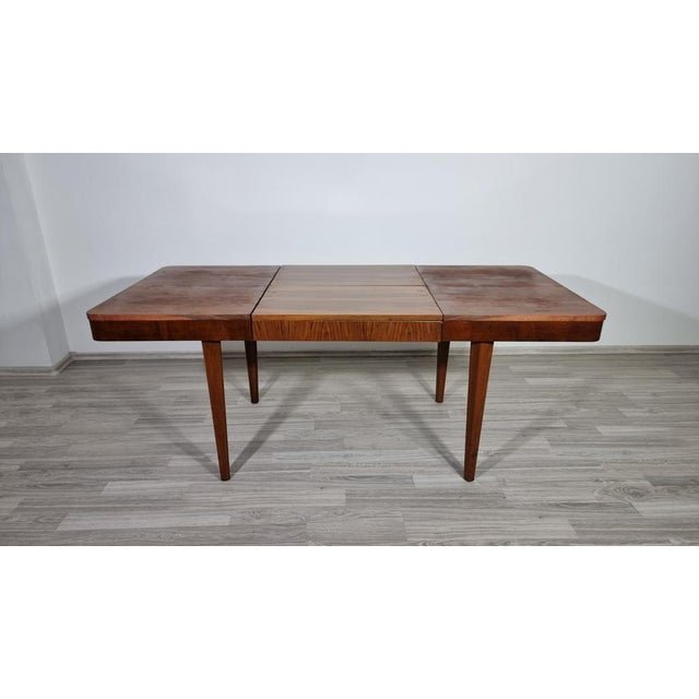 Vintage Dining Table by Jindrich Halabala, in Good conditions. Designed 1950 to 1959
