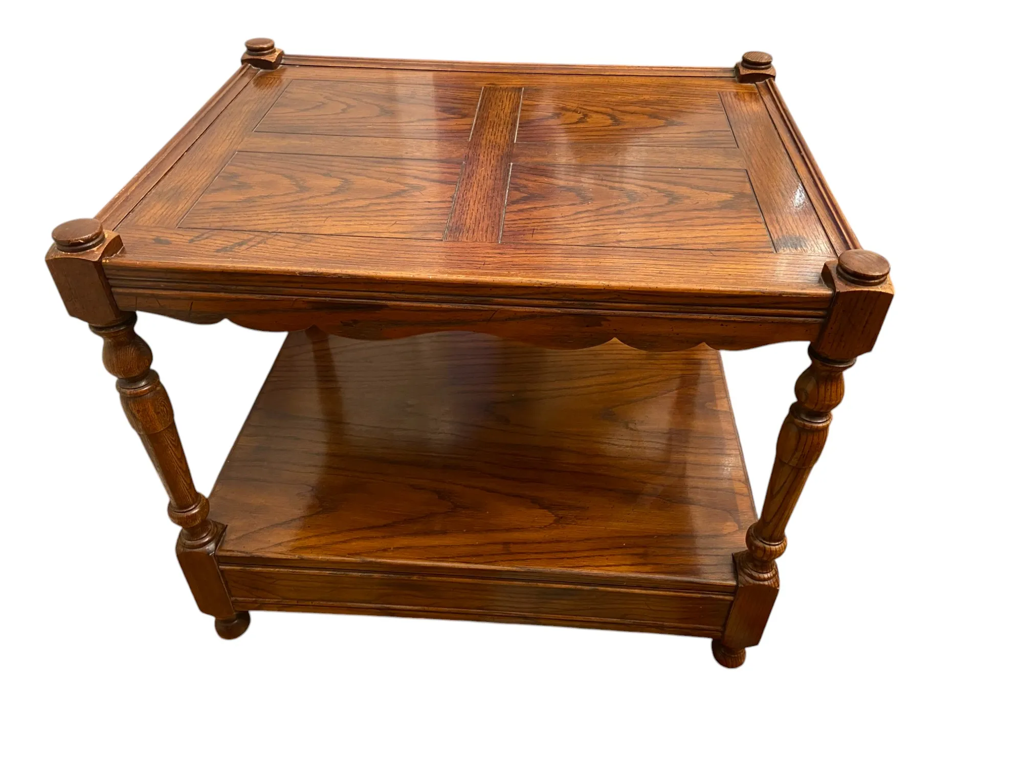 HENREDON センターテーブル　アメリカ製 Henredon Two-Tiered Scalloped Side Table | Chairish