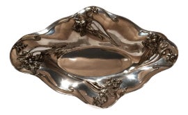 Example of Wilcox Silver Plate Co. Decorative Bowls