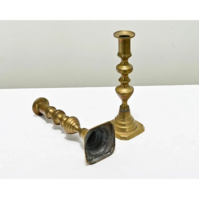 French French Early 1900s Brass Candlesticks - A Pair For Sale - Image 3 of 5