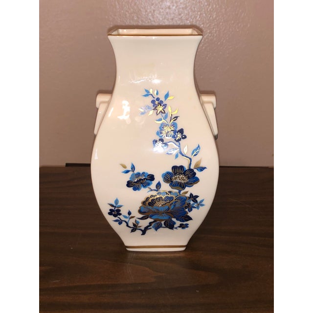 1980s Vintage Lenox "Pagoda" Blue & Gold Porcelain Vases & Bowl - Set of 3 For Sale - Image 5 of 18