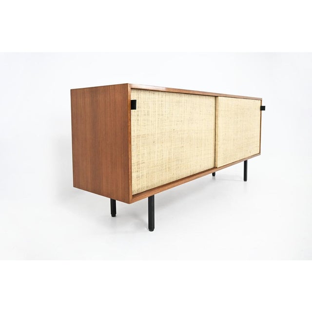 Sideboard attributed to Florence Knoll Bassett for Knoll International, 1950s For Sale - Image 4 of 15