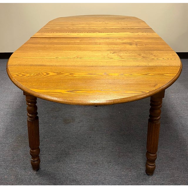 Antique Late 19th Century Chestnut Drop Leaf Extension Dining Table For Sale In New York - Image 6 of 10