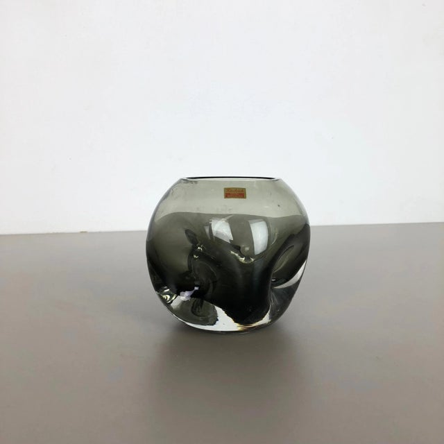 Cubic Green Handblown Crystal Glass Vase from Friedrich Kristall, Germany, 1970s For Sale - Image 4 of 13