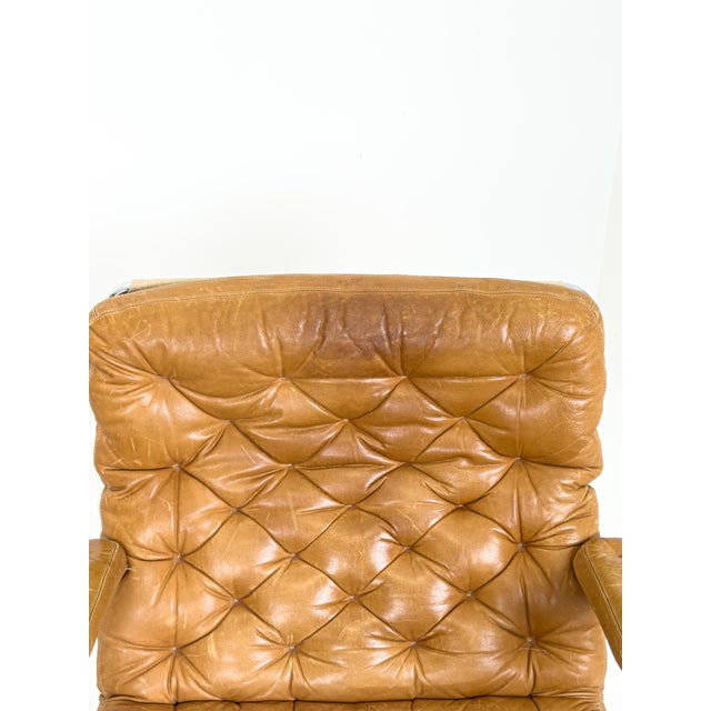 Brown Karin Lounge Chairs in Leather by Bruno Mathsson for Dux, Sweden, 1970s, Set of 2 For Sale - Image 8 of 10