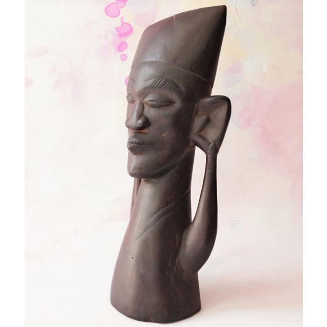 Mid 20th Century Modernist Wood Carving – Introspective Figure With Elongated Form & Conical Crown. For Sale - Image 4 of 9