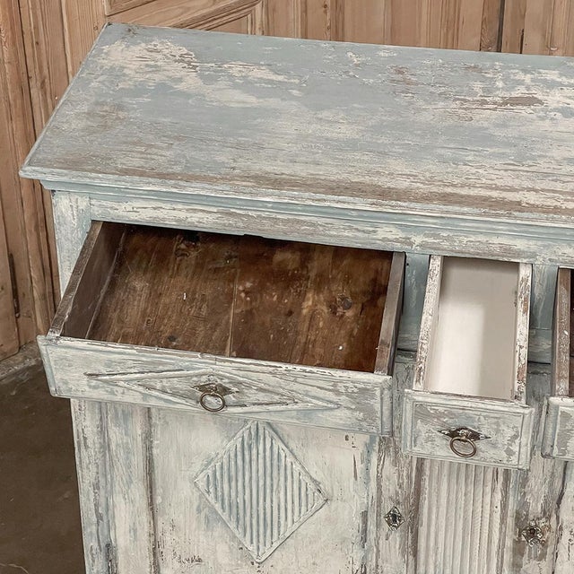 Light Gray 18th Century Swedish Gustavian Period Painted Buffet For Sale - Image 8 of 18