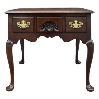 Vintage Statton Traditional Queen Anne Solid Cherry Square 1 Drawer Side / End Table (Oldtowne) For Sale