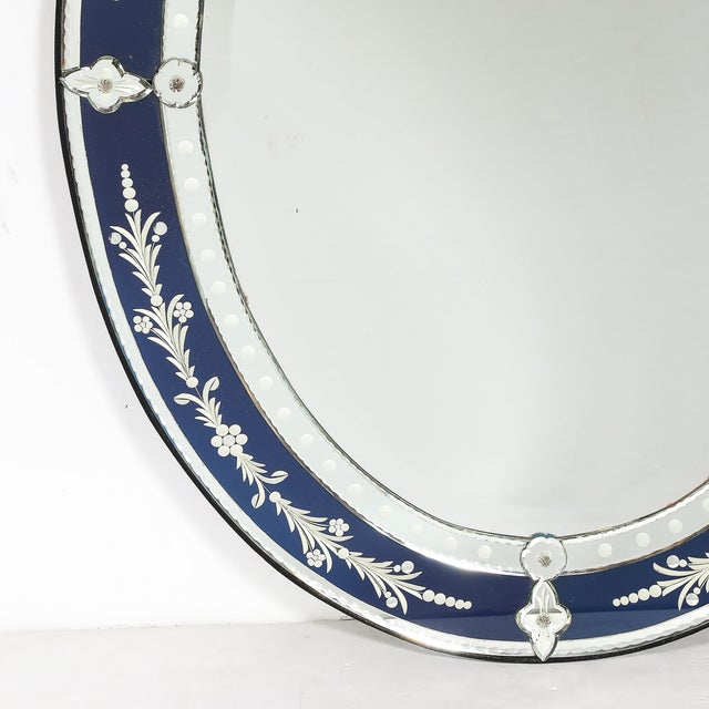 Mid-Century Venetian Glass Reverse-Etched Oval Mirror W/ Sapphire Blue Border For Sale In New York - Image 6 of 16