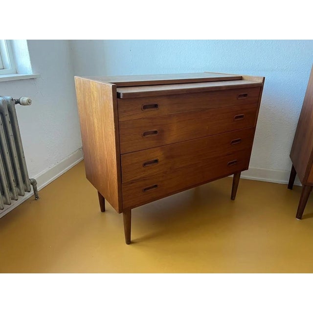 Vintage 1950s Danish teak dressing table, sold together. Dimensions: W. 90 H. 78.5 D. 45 Desk height: top 75 cm /...