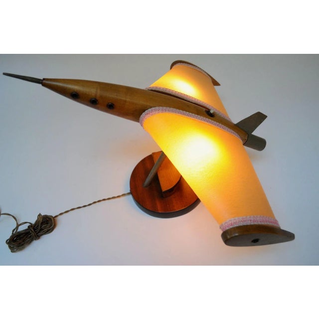Vintage American Airplane Table Lamp With Illuminated Wings For Sale In New York - Image 6 of 12