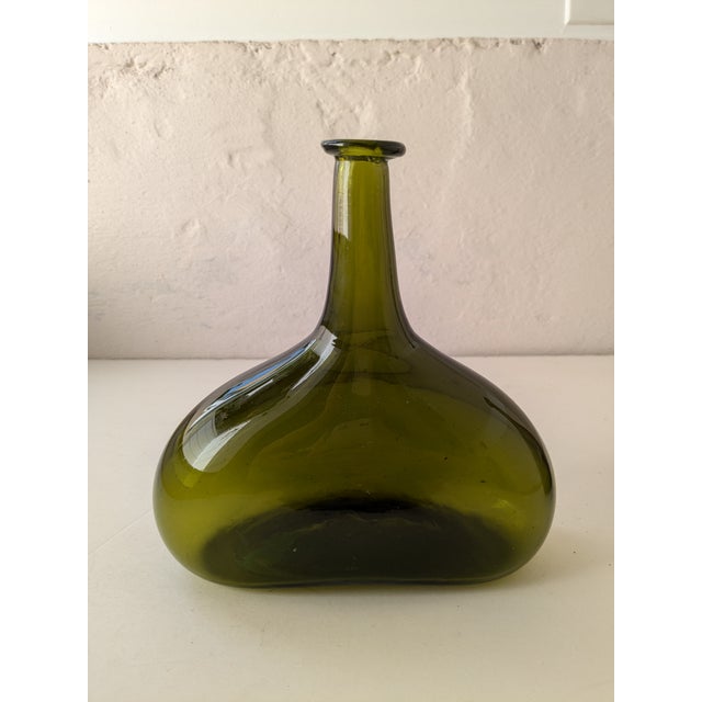 Pair of Vintage European Handblown Glass Vases – Lilac & Green For Sale - Image 11 of 11