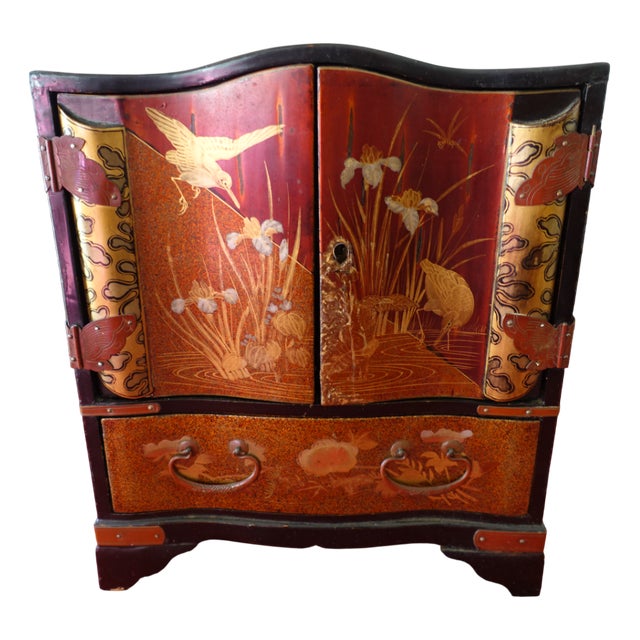 Japanese Jewelry Box in Wood For Sale