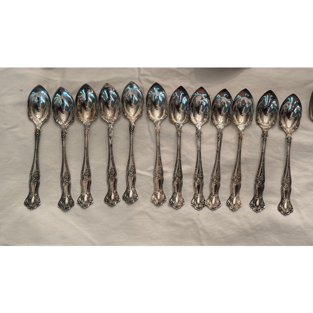 Silver 1847 Rogers Bros. “Vintage” Silverplate Flatware Master Set Pattern Introduced 1904 - 148 Pieces For Sale - Image 8 of 17