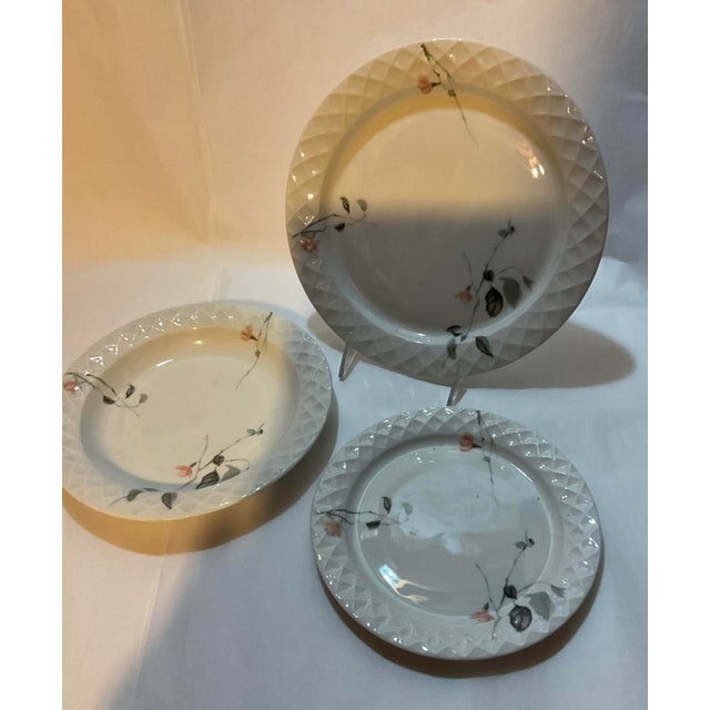 New 1980s 75 Pieces European Dinner Set Diamond Shape Rim For Sale - Image 10 of 12