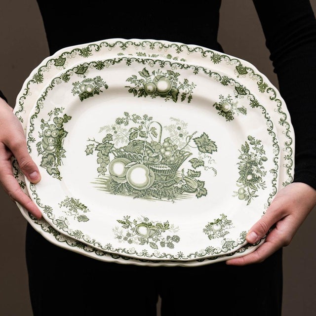 Vintage Serving Plates with Green Fruit Basket Decor from Masons, 1950s, Set of 2 For Sale - Image 4 of 12