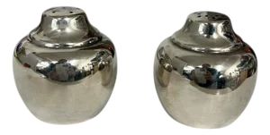Vintage Wm Rogers by International Silver Company Silverplate Salt and Pepper Shakers - A Pair