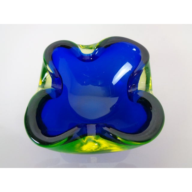 1960s Blue & Yellow Sommerso Murano Glass Bowl, Italy, 1960s For Sale - Image 5 of 11