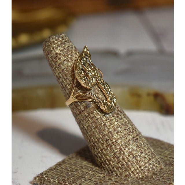 Vintage 14k Yellow Gold Diamond Cut Initial Ring Letter T Size 6 For Sale - Image 4 of 17