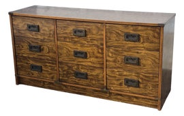 Example of Dixie Furniture Co. Dressers and Chests of Drawers