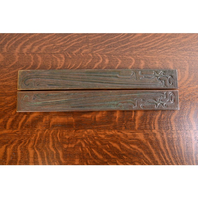 Tiffany Studios New York Chinese Pattern Bronze Blotter Ends With Leather Desk Blotter For Sale - Image 9 of 12